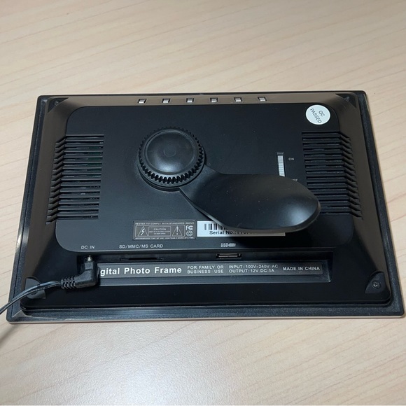 Nextar Digital Photo Frame N7-110 with Silver Frame, 7 inch - Picture 5 of 7